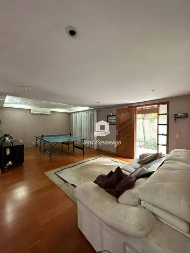 Casa à venda Piratininga de 3 Quartos