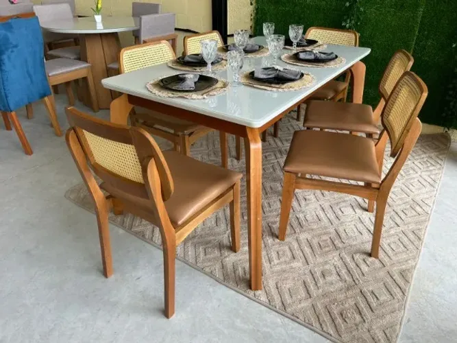 Mesa de Jantar com 6 cadeiras Madeira maciça