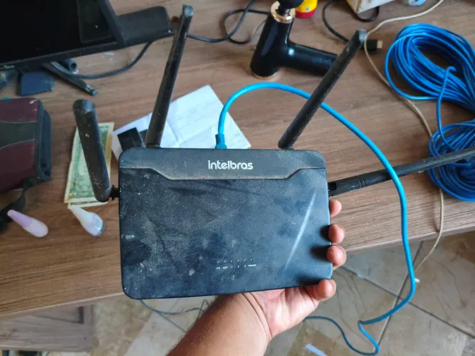 Roteador Intelbras 4 antenas 2.4/5g