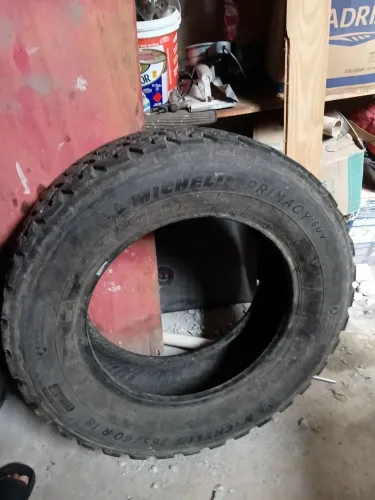 Pneus Maxxis Bravo AT-980 ótimo estado