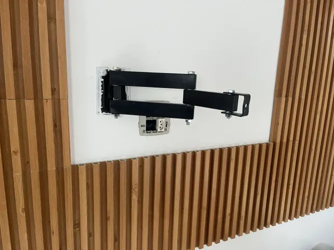Suporte Articulado Parede GPS 700 para TV 10" a 70" Aço Carbono