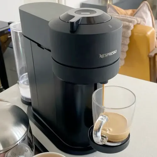 Cafeteira NESPRESSO Vertuo 127v