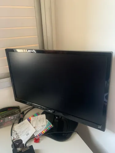 TV LG 23 POLEGADAS ÓTIMO ESTADO ?