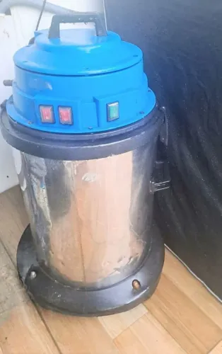 EXTRATORA PARA LIMPEZA DE ESTOFADOS