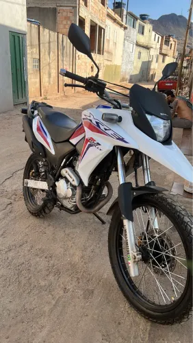 Xre 300 ano 2018