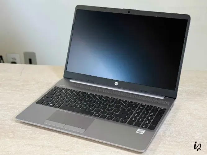 Notebook HP 250 G8 Intel Core i5 10th 8GB RAM 120GB SSD Teclado numérico