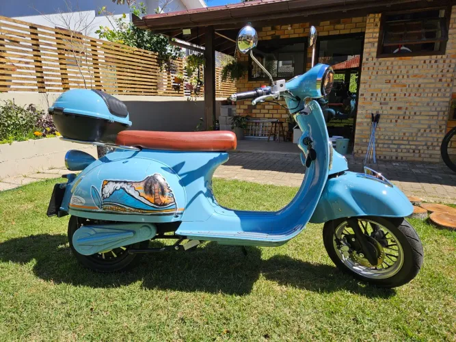 Moto elétrica 3.000wts precisa de CNH
