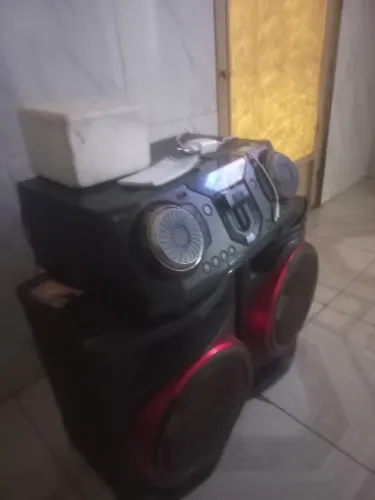 Vendo aparelho de som 400,00 reais