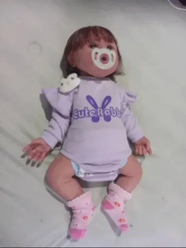 Bebê de silicone sólido