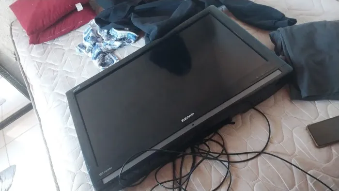 Tv 32 polegadas ( não é smart ) 350,00 para botar preço