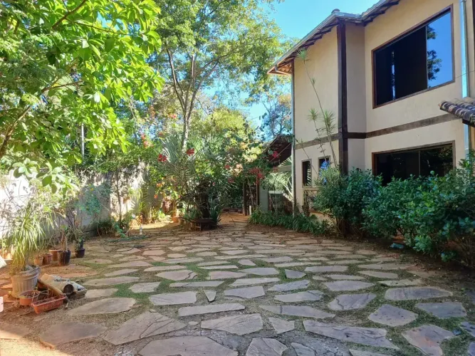 Casa de condomínio para venda com 318 metros quadrados com 3 quartos