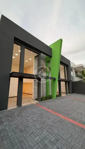 Prédio à venda com 14 salas comerciais - bairro Santa Rosa codigo: 271771