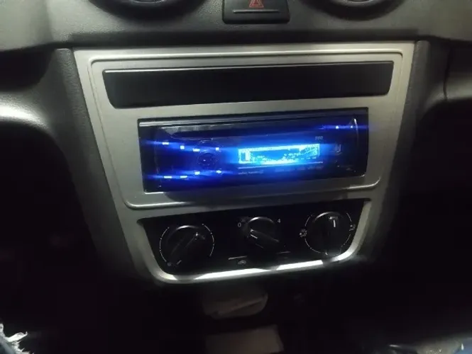 Vendo som automotivo 