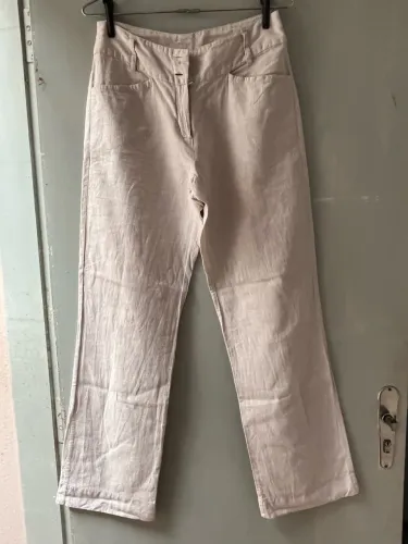 Calça de linho risca de giz bege