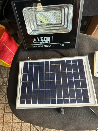 Refletor IP65 de Led com controle remoto 60w Triângulo