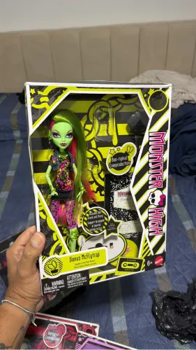 Monster High Vênus básica completa