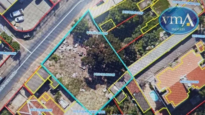 Vendo Terreno Bairro, 1.000 m2, Bairro Goiabeiras, Cuiabá-MT.