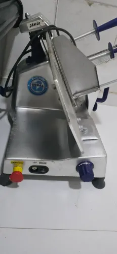 Cortador de Frios Semi Automatico GLP-300