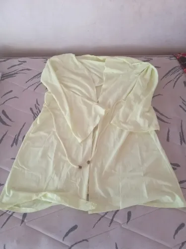 VENDO ESSA SAÍDA DE BANHO POR 40$