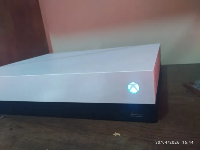x box one x edição limitada branca