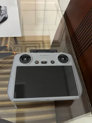 CONTROLE COM TELA DJI RC 2 - IMPECÁVEL 