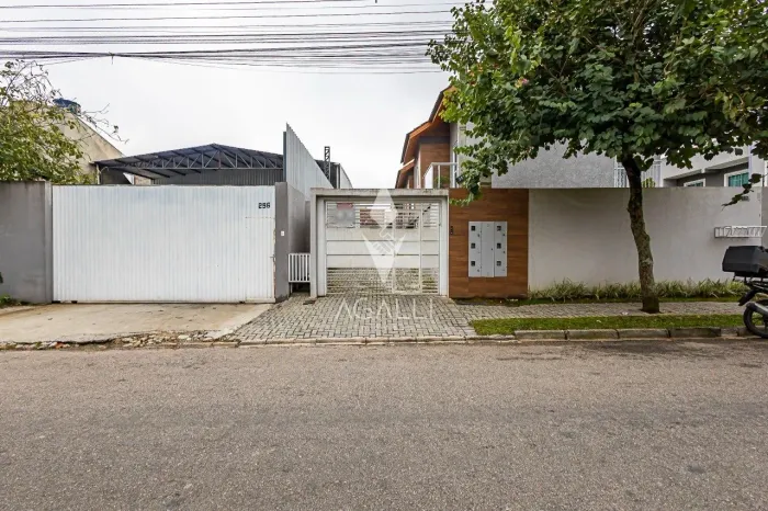 Condomínio à venda fechado no CIC - Curitiba