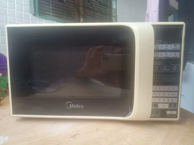Vende-se um microondas da marca mideia