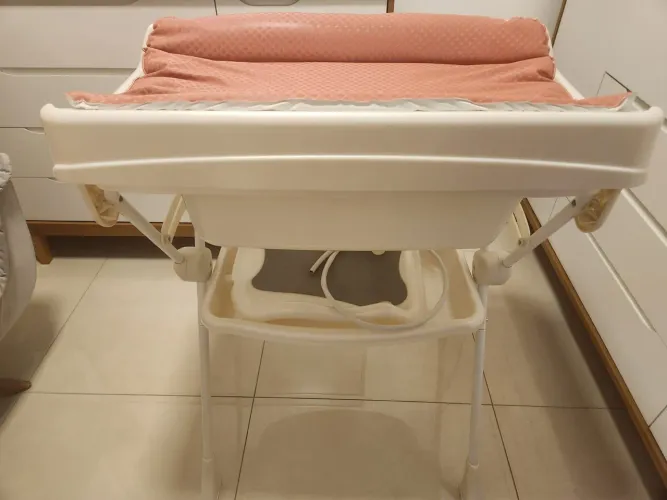 Banheira infantil com trocador Burigotto