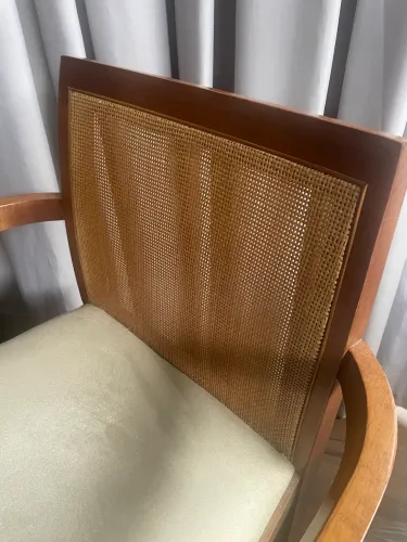 Poltrona com branco Tok Stok