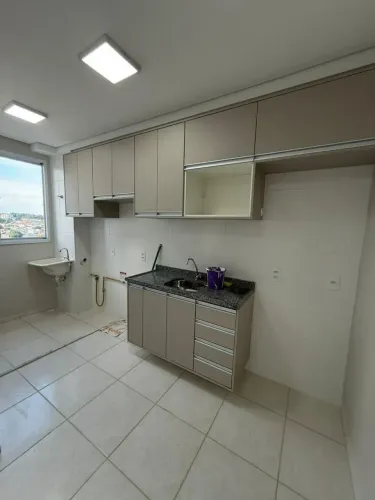 Alugo Apto Cd Estilo Ponta Negra, 2 qtos andar alto (modulados e ar)