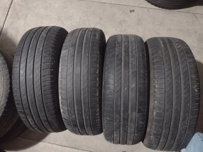 Pneus 185/60/15 Michelin