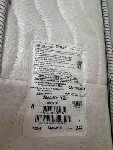 Cama Queen Ortobom Freedom P52 + Base Box - Excelente estado