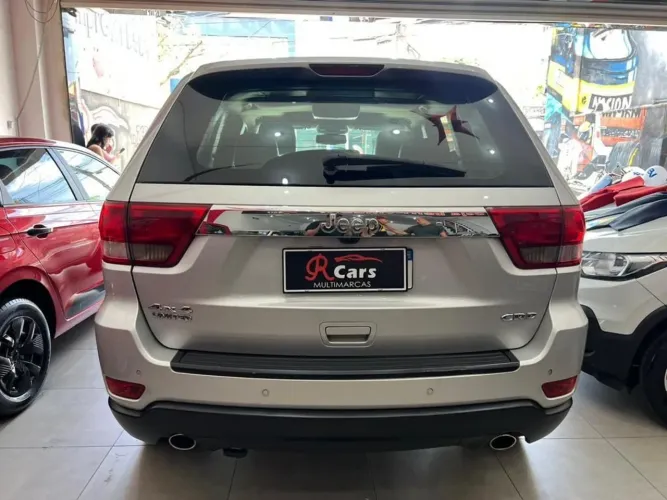 Jeep Grand Cherokee Limited 3.0 TB Dies. AUT 2013