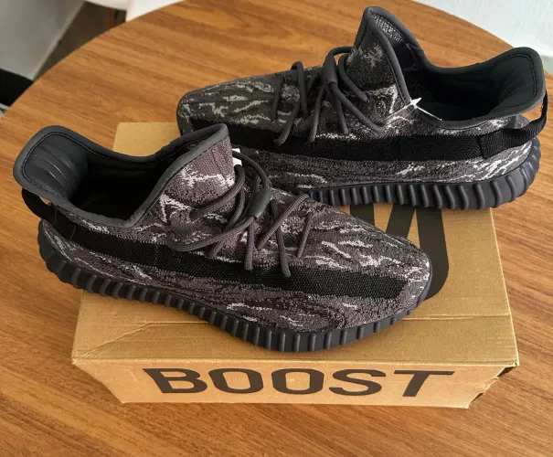 Adidas Yeezy 350 V2 MX Dark Salt