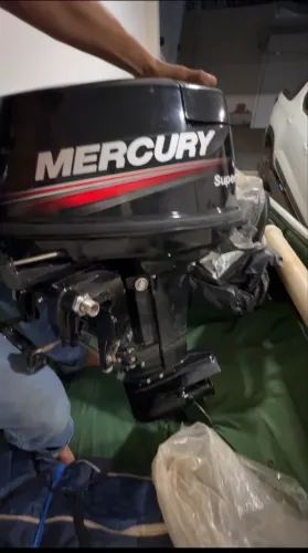 Vendo motor mercury 
