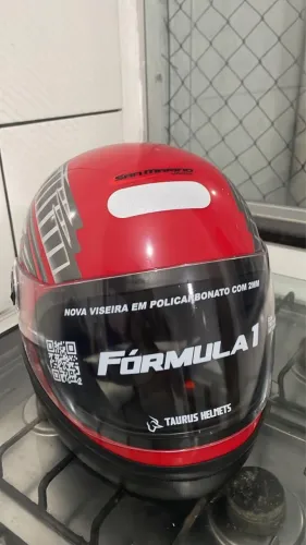 Capacete