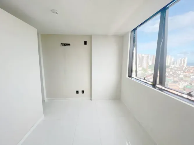 Sala comercial andar alto - em condomínio moderno e perto de tudo!
