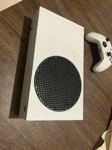 TROCO XBOX SERIES S POR PC OU VENDO