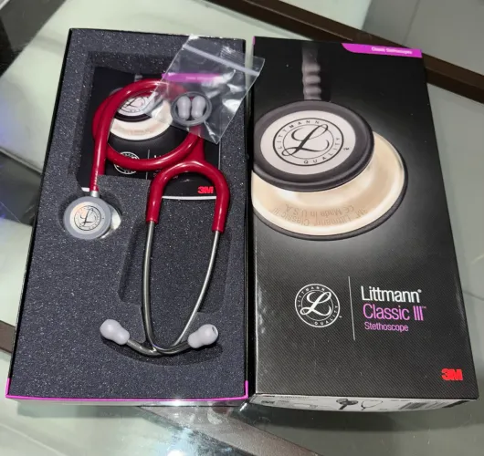 Vendo Estetoscópio Littmann Classic III cor Vinho + Prata