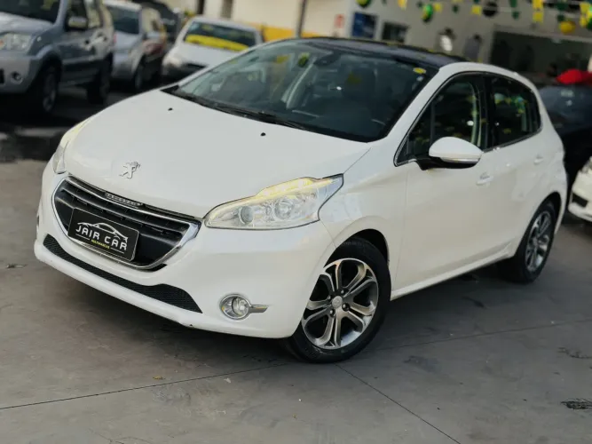 Peugeot 208 Griffe 1.6 Flex 16V 5P Aut. 2014