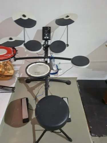 Bateria Roland eletrônica Td4k