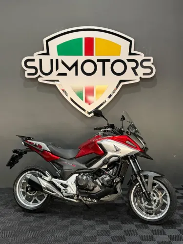 HONDA NC 750X  IMPECÁVEL ZERADA SUL MOTORS 