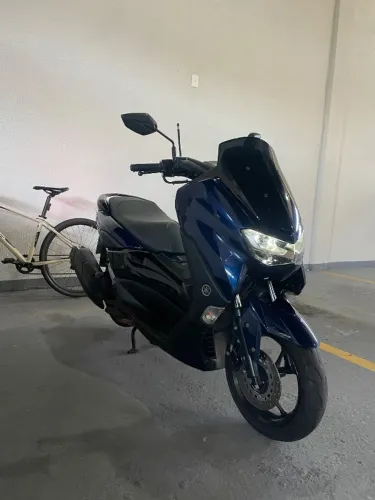 NMAX Extremamente Conservada