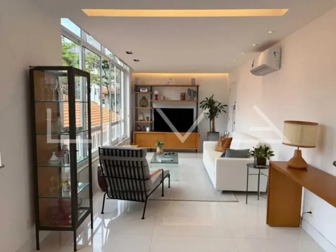 Apartamento : Padrão / Residencial / Leblon