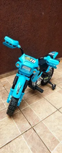 Moto elétrica infantil