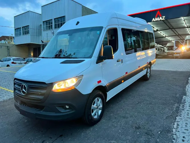 Mercedes-Benz Sprinter 310 Van Luxo/exec. 12/14l Dies. 2027