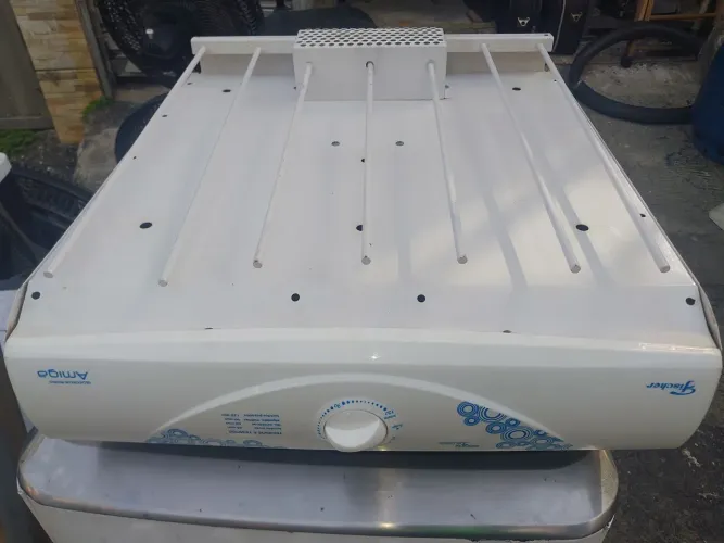 Vende-se Secador de Roupa Elétrico Fischer 4kg Valor 250,00.