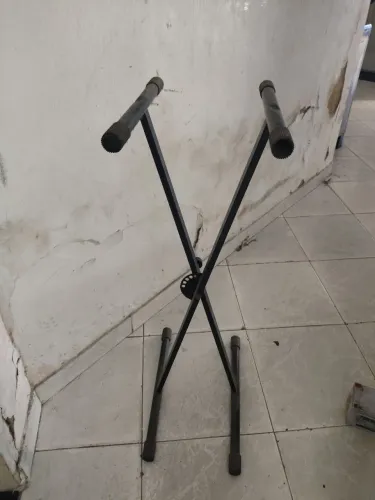 Vendo Estante pra teclado