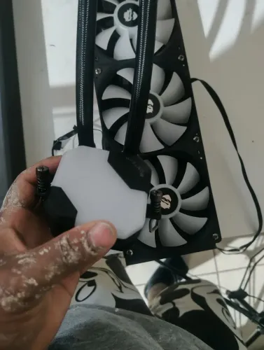 water cooler montech hyperflow