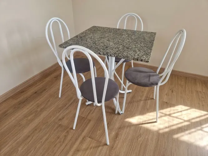 Mesa com Cadeiras ENTREGO